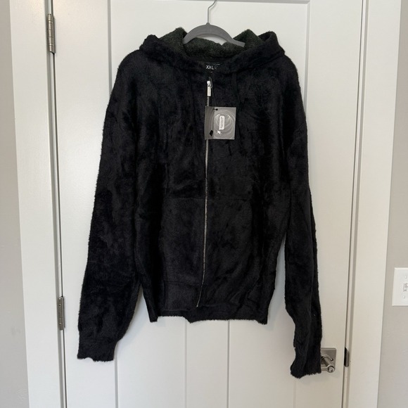NEW Derschutze Fuzzy Black  Green Zip Up Hoodie Jacket Men's Size XXL NYC To RIO - Picture 1 of 6